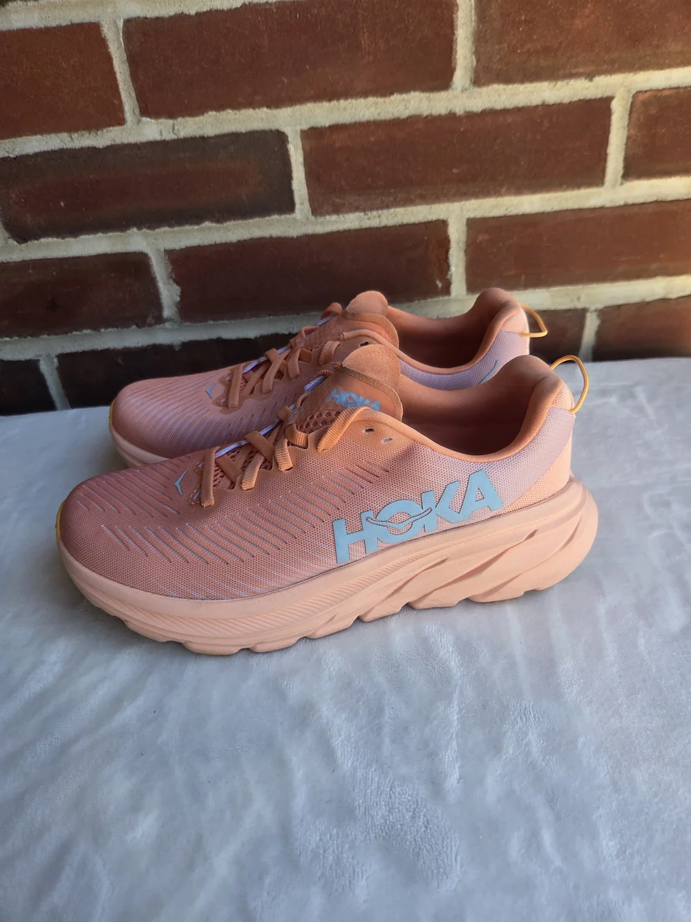 HOKA Rincon 3 Women’s 6 Shell Coral Peach Parfait Lightweight Running Shoes